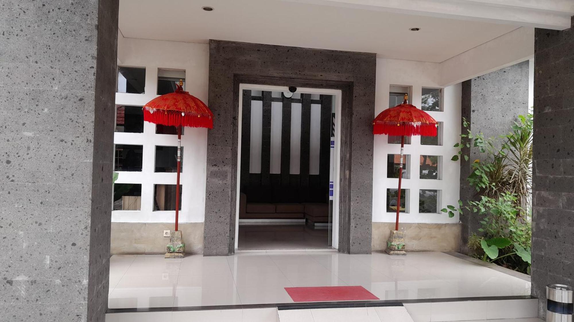 Hotel Dhyana Pura Kapal Dış mekan fotoğraf